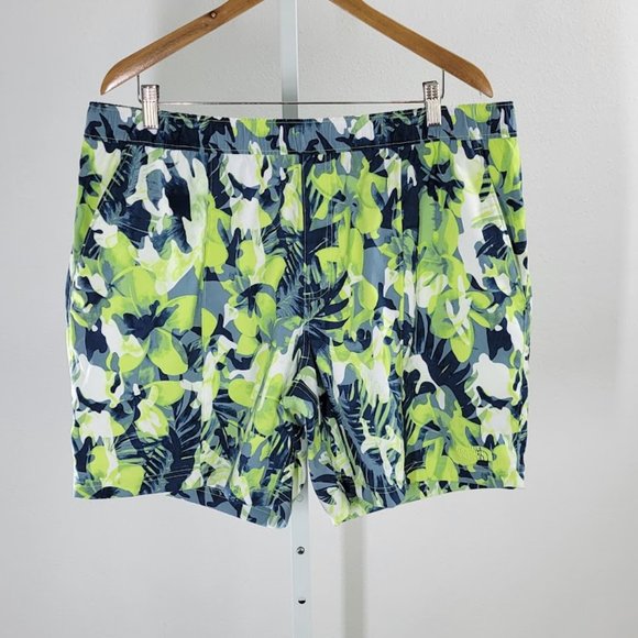 The North Face Other - THE NORTH FACE flash dry swim shorts Sz XL  NEW